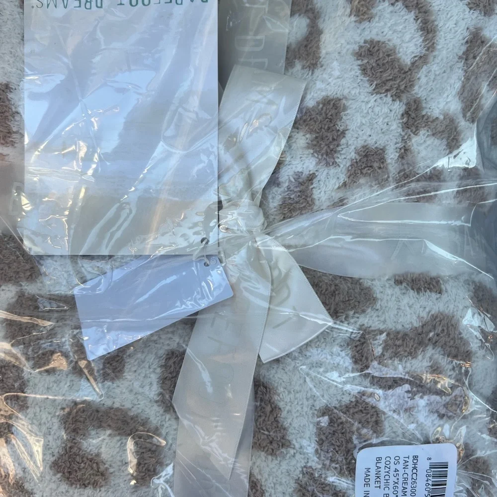 Barefoot Dreams Cozy Chic Tan Cream Animal Print Blanket::45 x 60::NWT::
